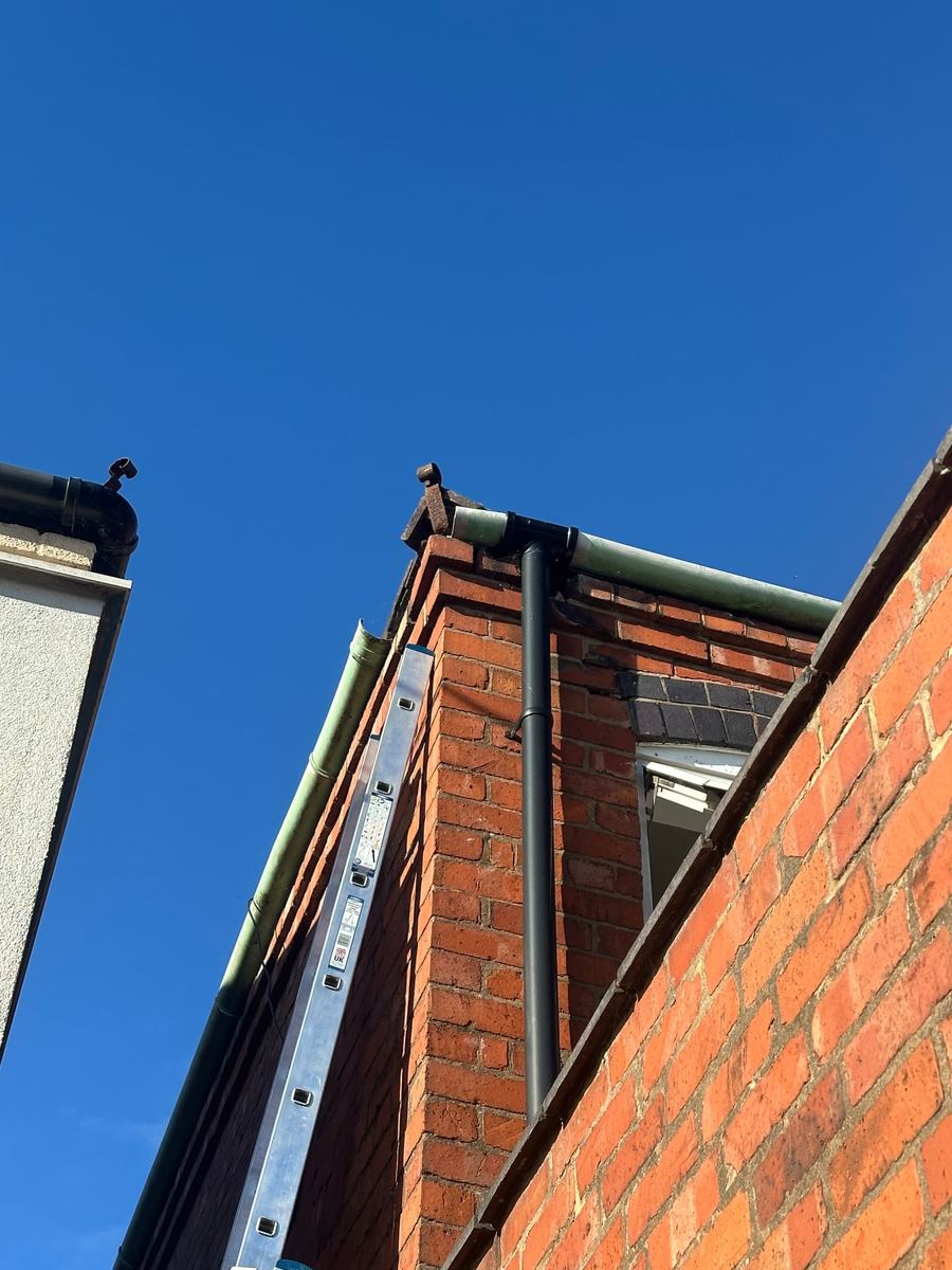 Blocked gutter from live camera inspection, comparison 7