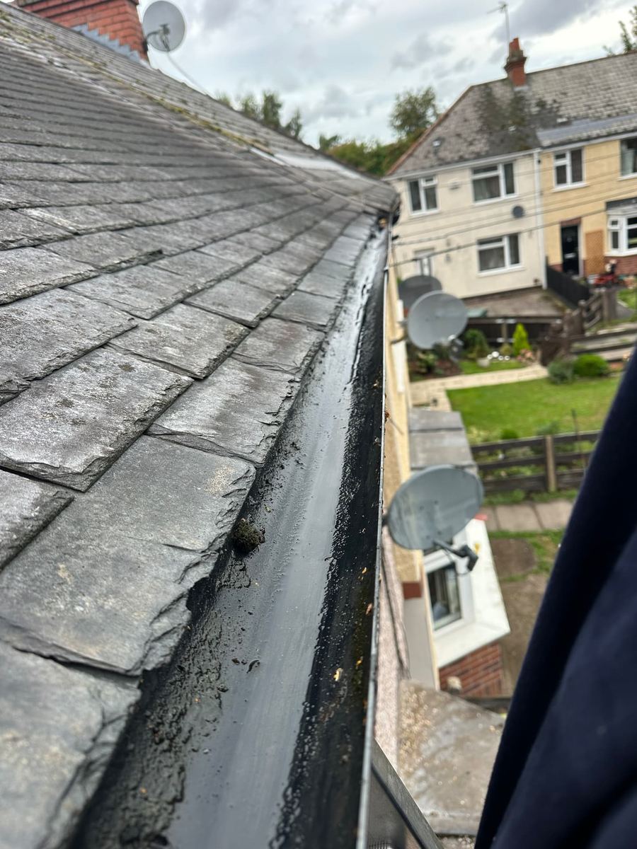 Cleared gutter from live camera inspection, comparison 9